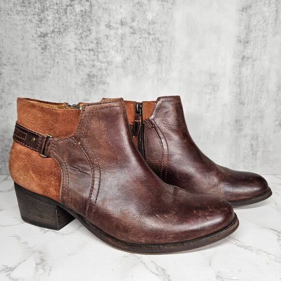 Clarks Artisan Brown Leather Suede Ankle Boots Side Zip Block Heel  Size‎ 8.5 - Picture 1 of 10